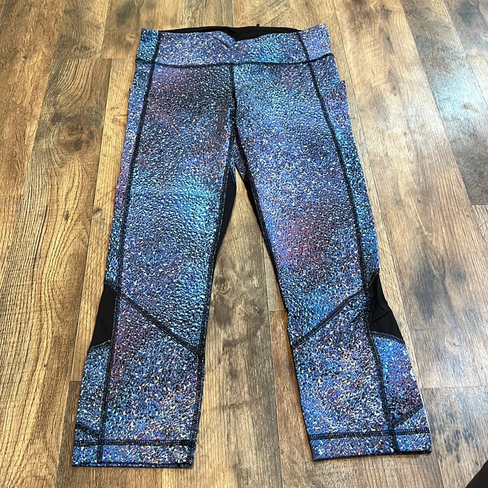 Lululemon crops